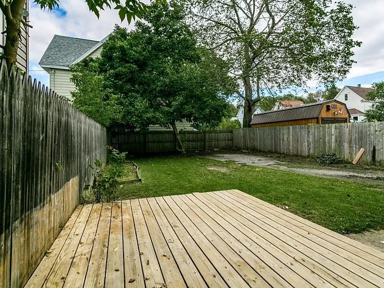 207 Hixson Ave — Photo 6