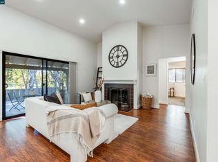 838 Valley Run, Hercules, CA 94547