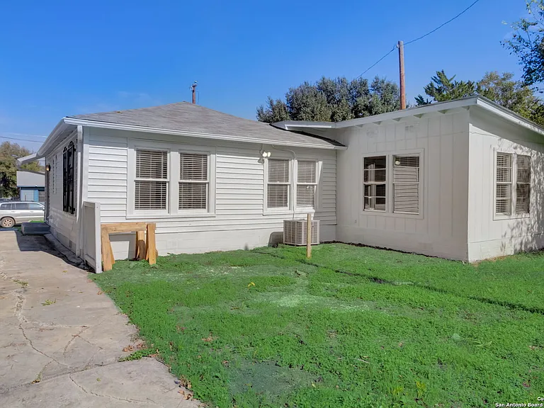 1622 Gorman St — Photo 16