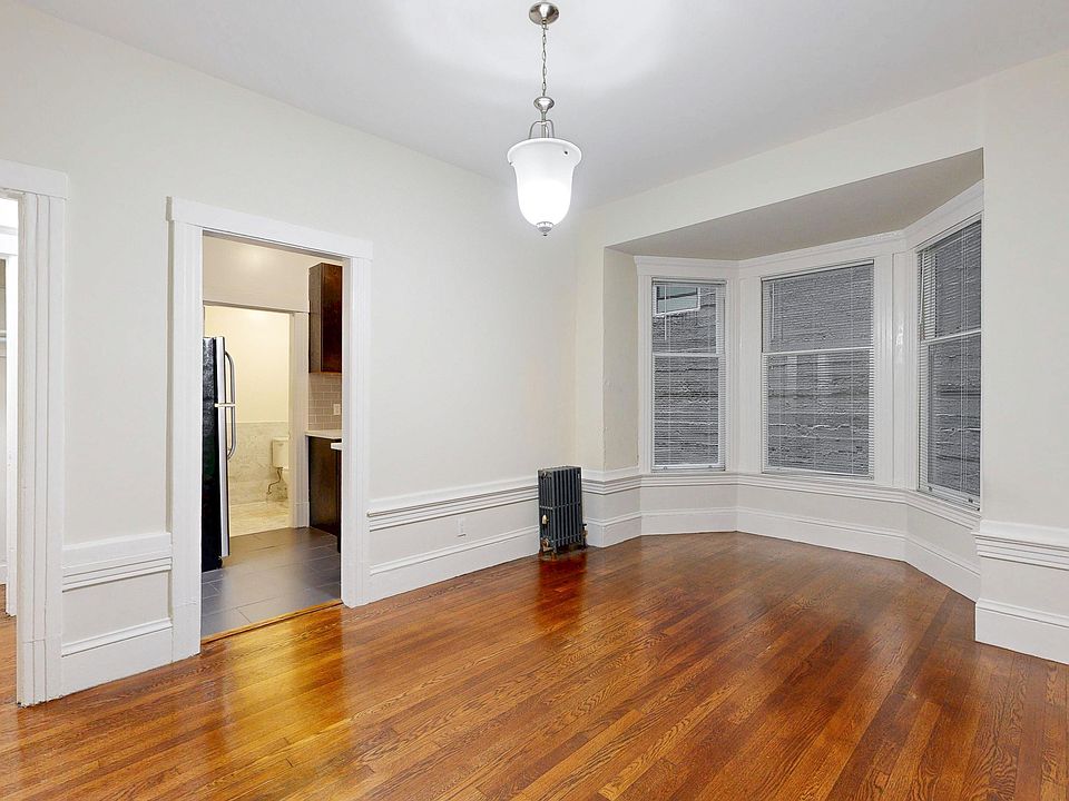 1st image of 720 Jones St #9