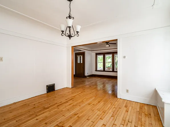 2135 N 55th St, Milwaukee, WI 53208