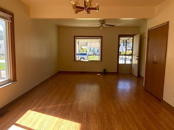 3rd image of 27722 Brettonwoods St