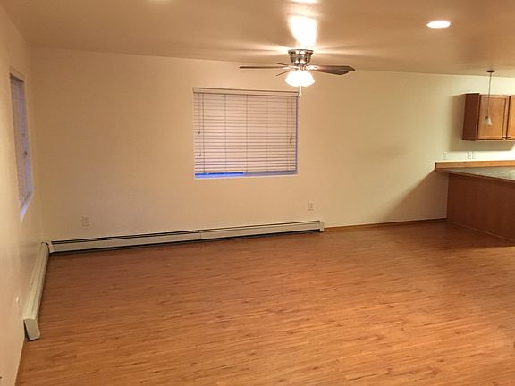 3rd image of 3899 Blessing Ave