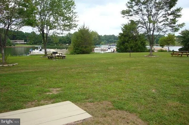 6123 Belmont Rd photo 1