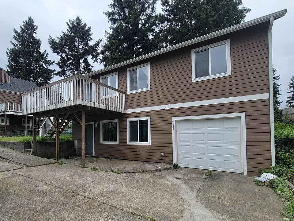 4114 McCall Blvd W