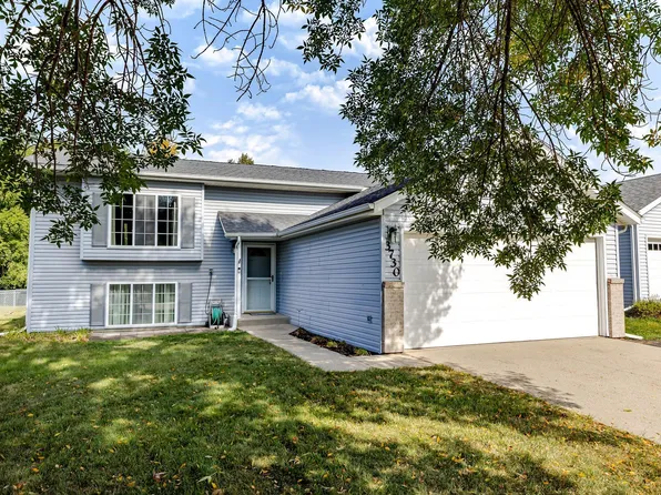 3730 Village Green Cir, Moorhead, MN 56560