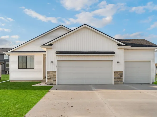 2824 NW Reinhart Dr, Ankeny, IA 50023