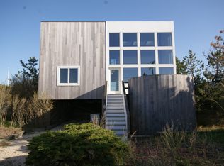 595 Dune Rd, Westhampton, NY 11978