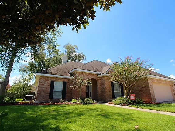 3rd image of 408 Willow Bnd