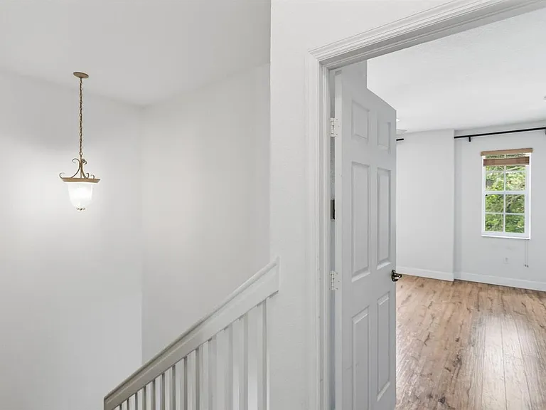 5056 SW 141st Ave #1 — Photo 31