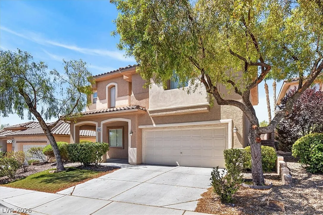4 bed, 2.5 bath, 2672 sqft, $2,595 — Photo 2