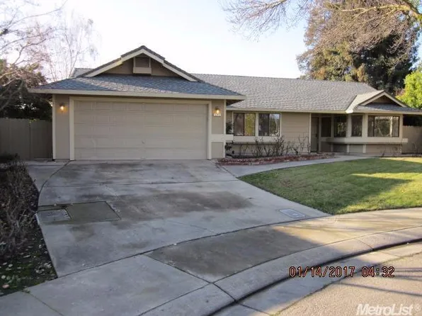 3213 Harbor Dr, Modesto, CA 95355