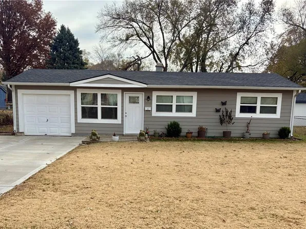 5133 Harmony Dr, Kansas City, KS 66106