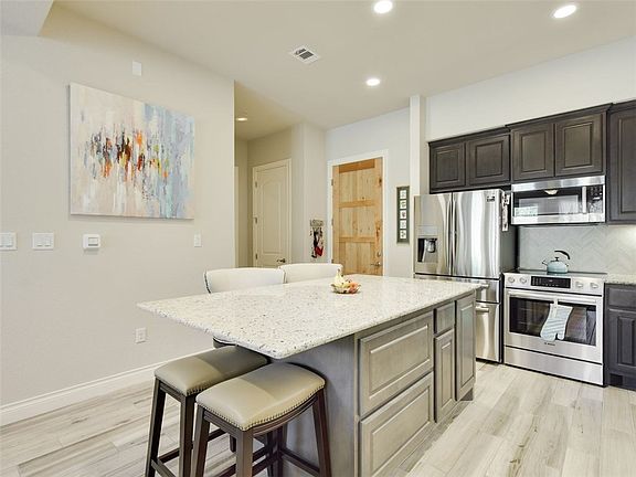 5th image of 104 Bella Toscana Ave APT 2103
