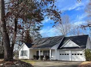 4040 F A A Rd, Cumming, GA 30041