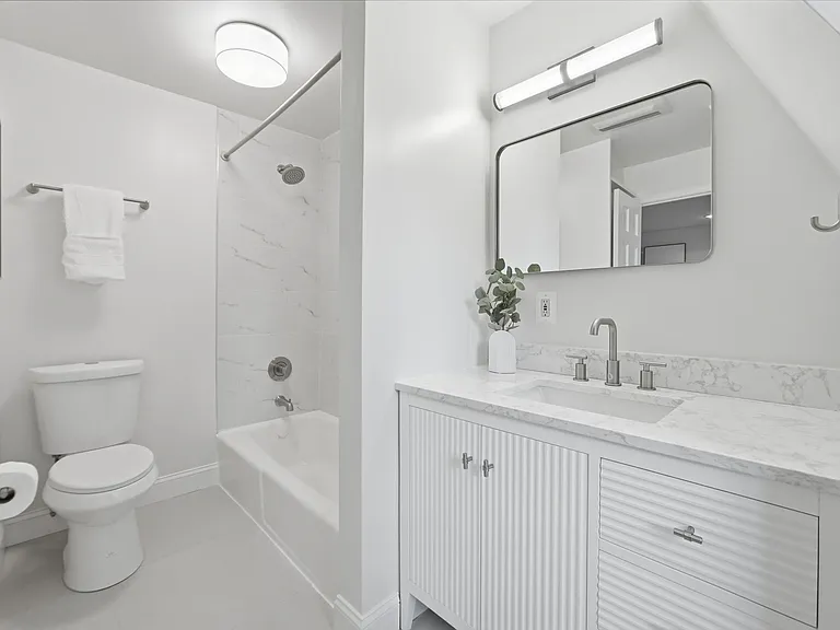 6740 Towne Lane Rd — Photo 5