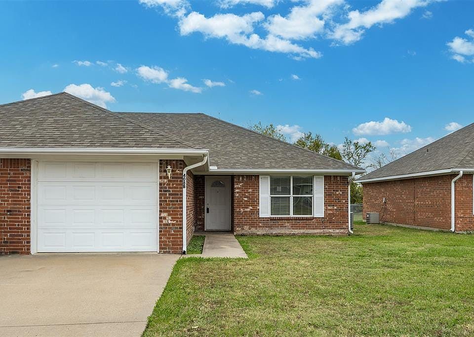 1st image of 408B W Andrew Dr