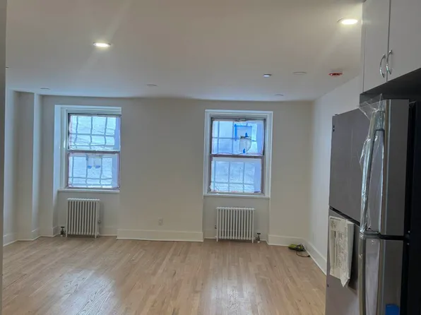 258 Henry Street image 1 of 8