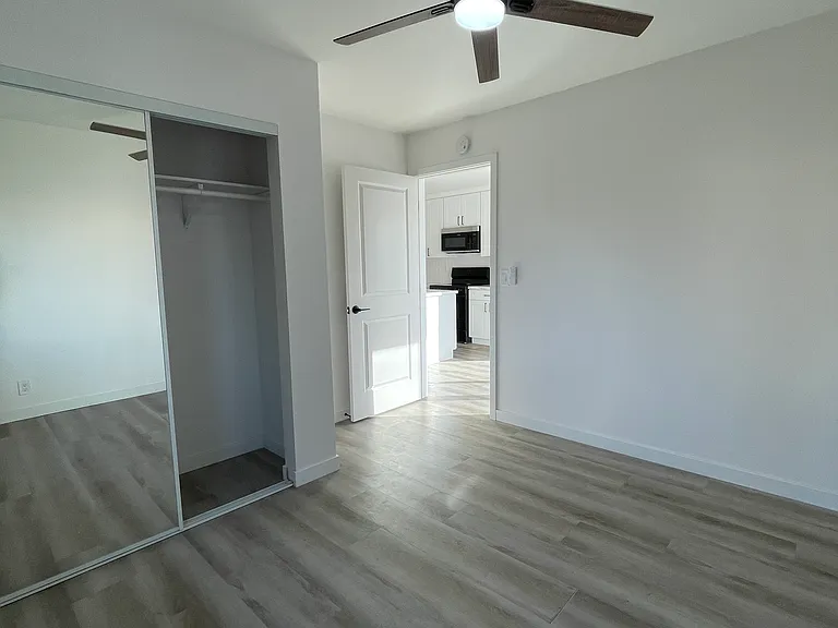 6836 Celia Vista Dr — Photo 15
