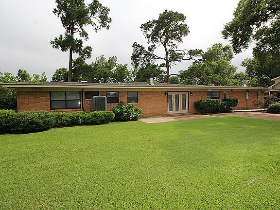 2nd image of 502 Seagrove Ave