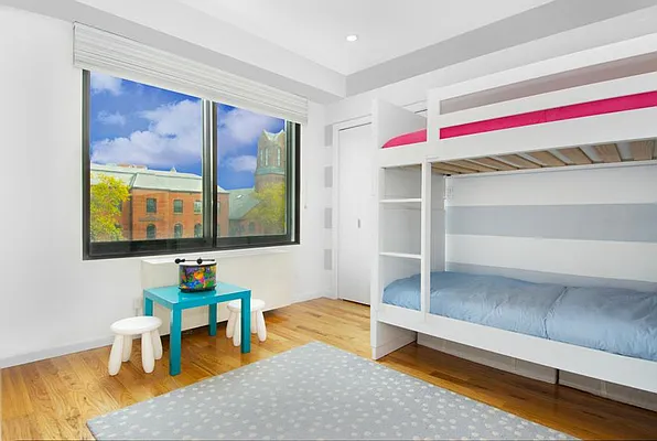 Sold by Brooklyn Bridge | media 28