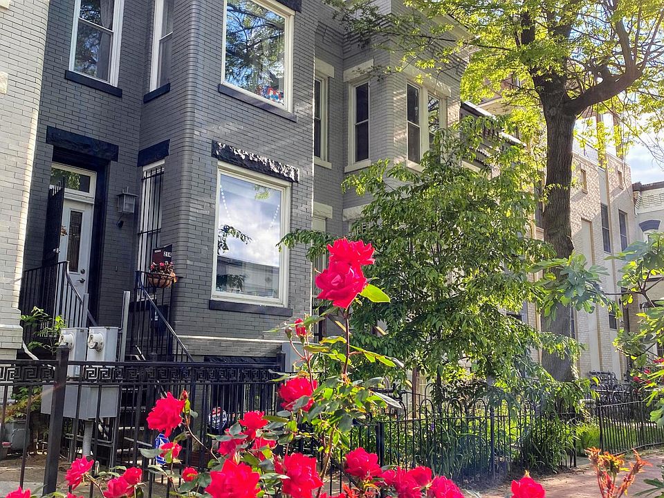 Front of row house