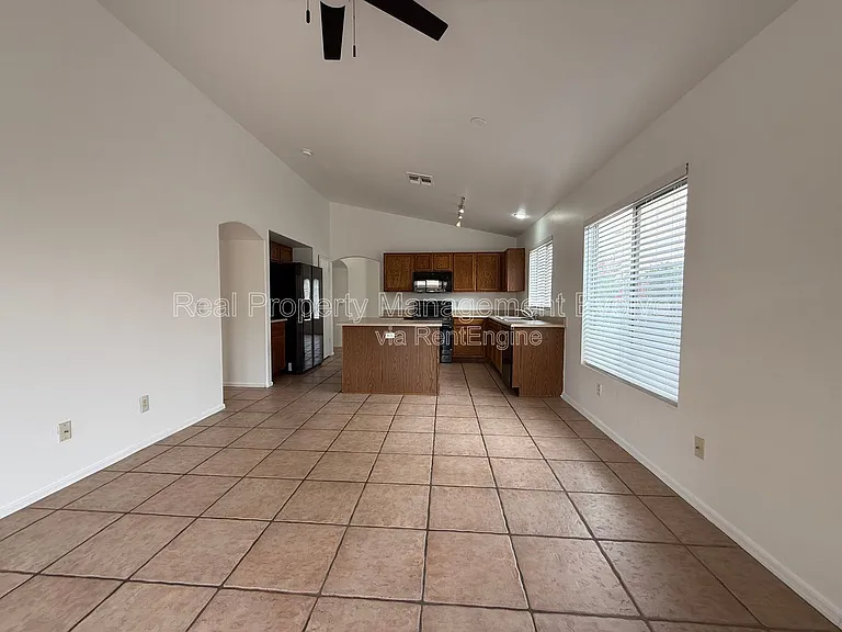 11915 W Rosewood Dr — Photo 12