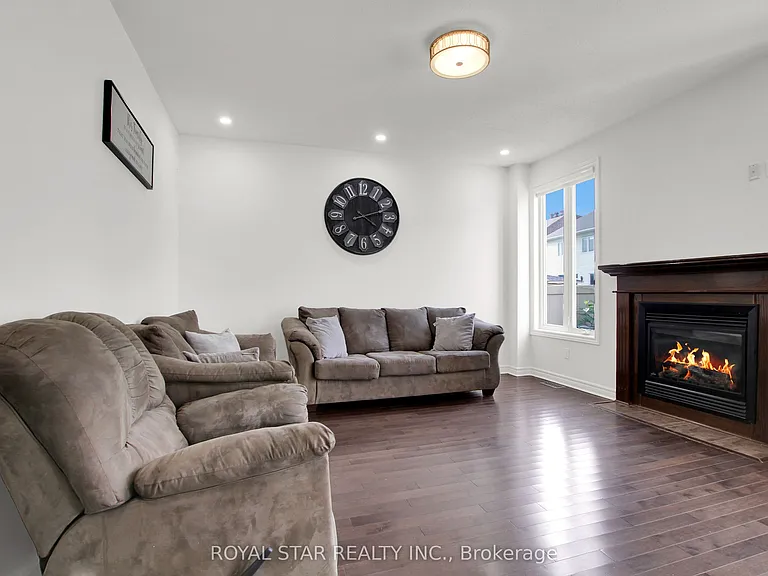 115 Tapestry Dr #1 — Photo 16