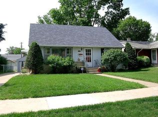 1592 Cottage Ave E, Saint Paul, MN 55106