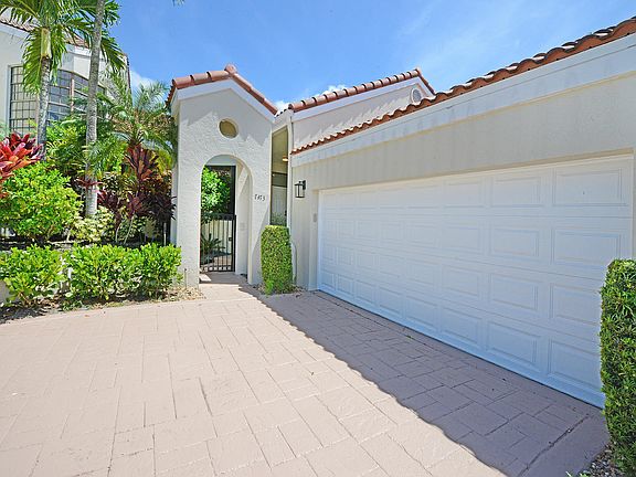 Home For Sale In Boca Grove