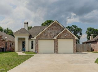 219 Talon Rd, Youngsville, LA 70592