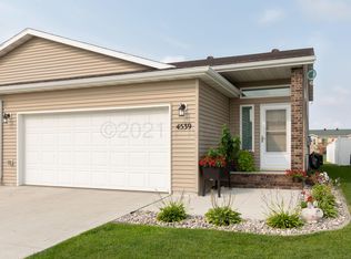 4539 15th St S, Moorhead, MN 56560