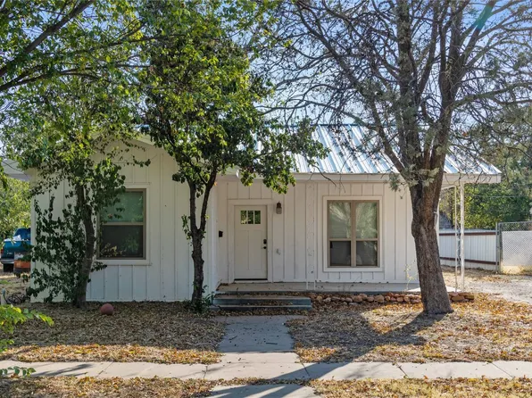 1807 2nd St, Brownwood, TX 76801