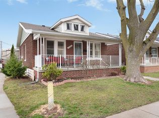 1588 Marentette Ave, Windsor, ON N8X 4E3