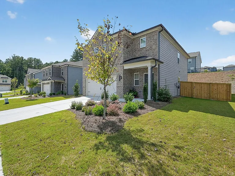 8308 Hunters Grove Rd — Photo 2