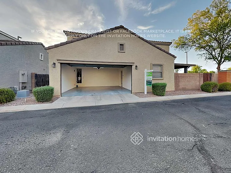 2640 E Megan St — Photo 19