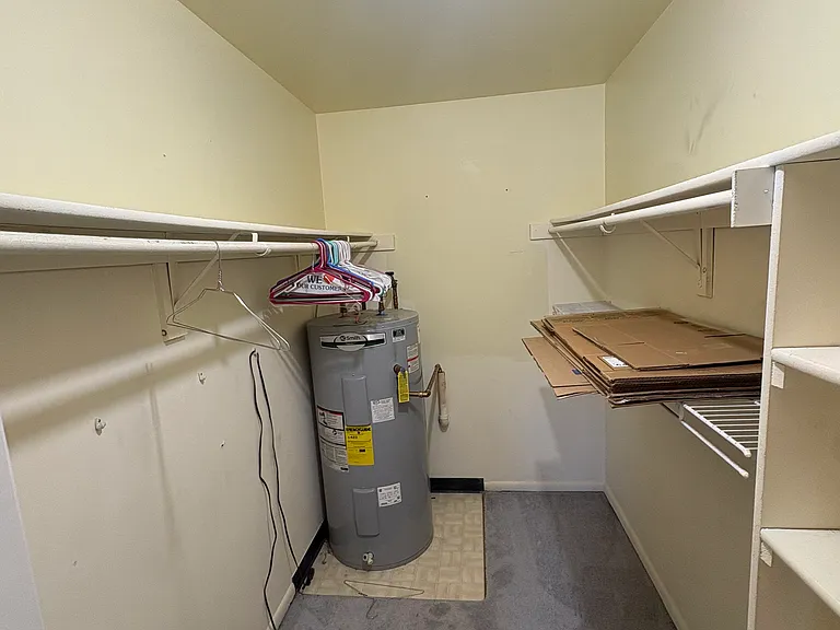 1012 Ravens Crest Dr — Photo 18