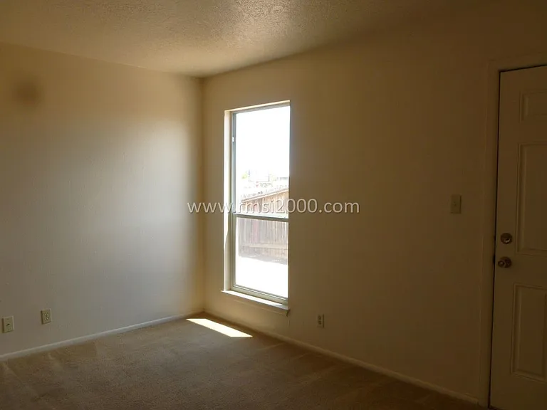 10131 Madeline Dr NW — Photo 5