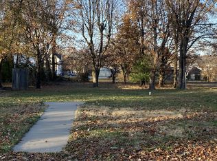 412 Maple St, Neosho, MO 64850