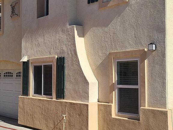 3rd image of 11910 Olive St