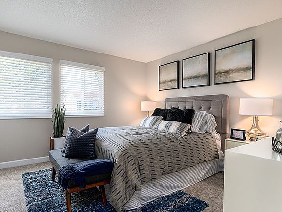 4th image of 624 S Glendora Ave #624B