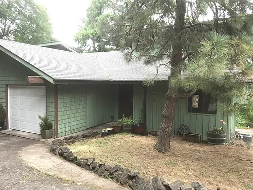 895 Foxglenn Ave Photo 1
