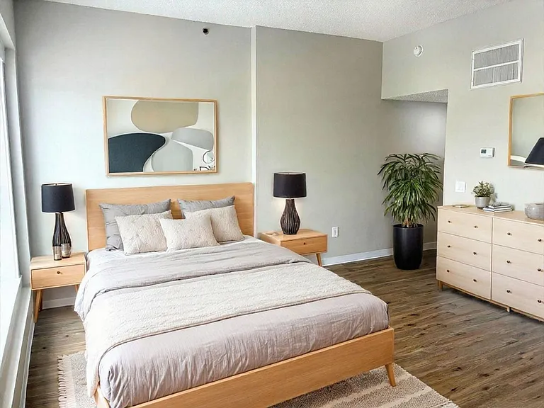 Vibrant City Living at Tower Lofts, Sidney — Photo 8