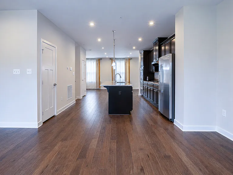 8032 Spring Arbor Dr — Photo 14