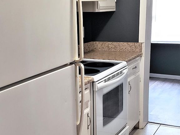 3rd image of 5916 May St