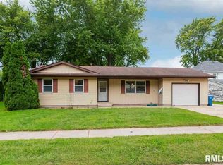 715 2nd Ave, De Witt, IA 52742