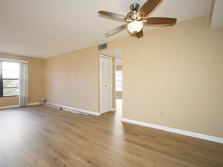 6142 Whiskey Creek Dr #621 — Photo 7