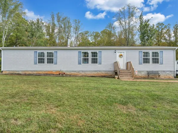 104 Ridgemont Ct, Thaxton, VA 24174