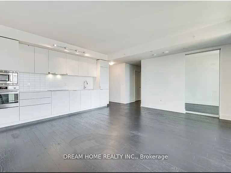 955 Bay St #3809 — Photo 5
