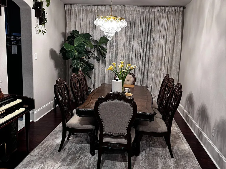 Flounder Rosa Ln — Photo 2
